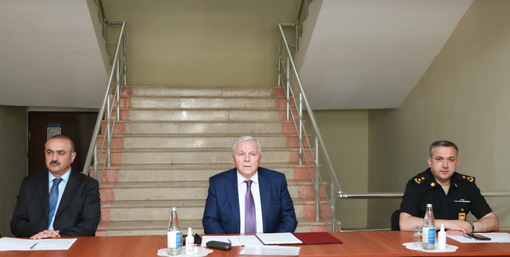 Şəki Şəhər İcra Hakimiyyətinin başçısı Elxan Usubov Aydınbulaq kəndinin sakinləri ilə görüşüb